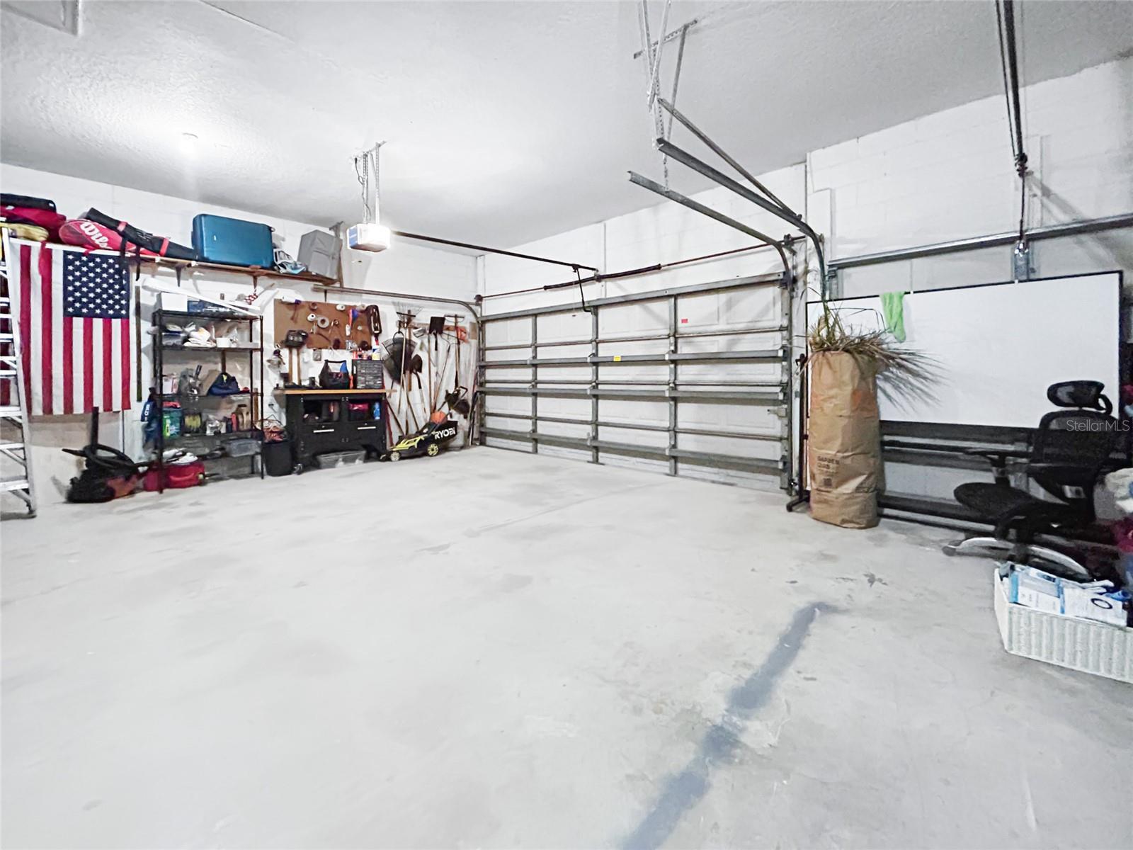 UNIVERSITY ESTATES - Residential