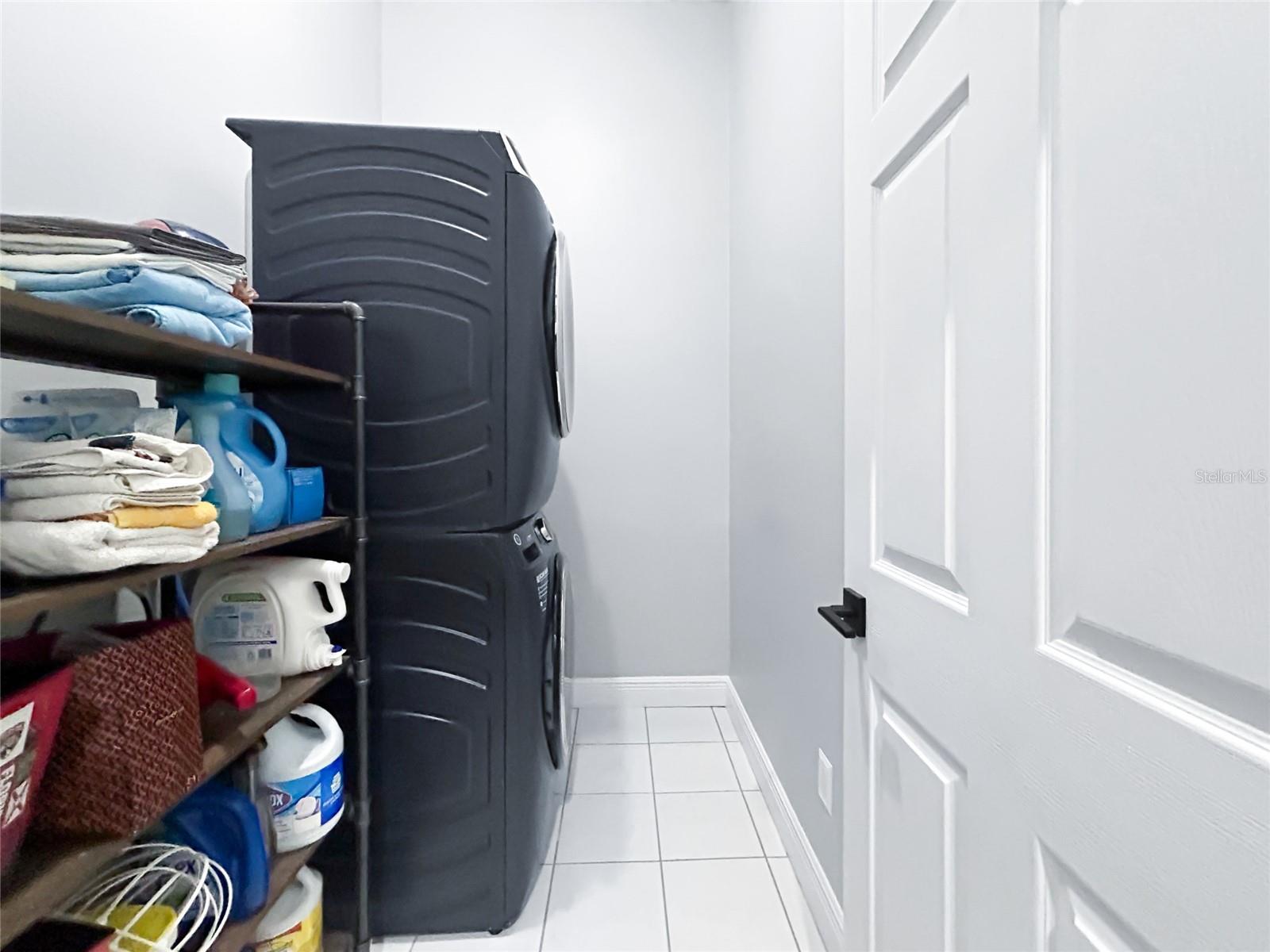 UNIVERSITY ESTATES - Residential