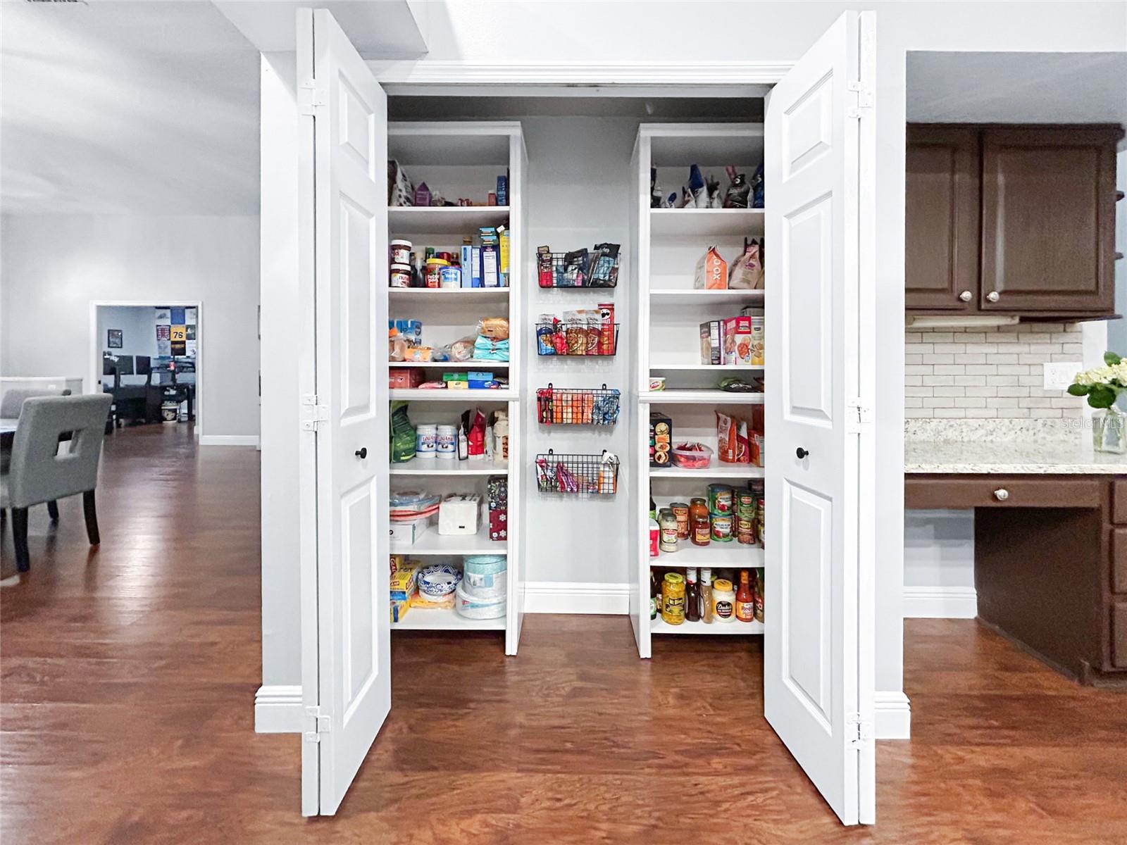 UNIVERSITY ESTATES - Residential