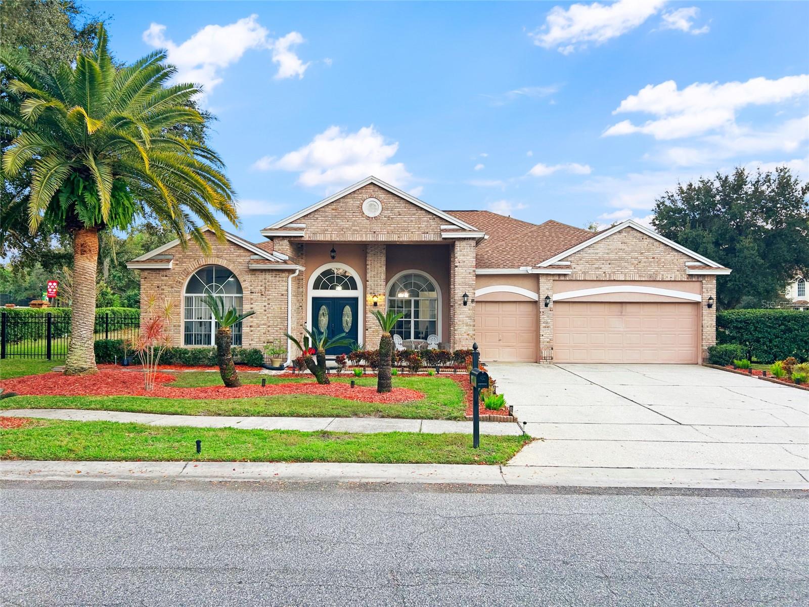 UNIVERSITY ESTATES - Residential