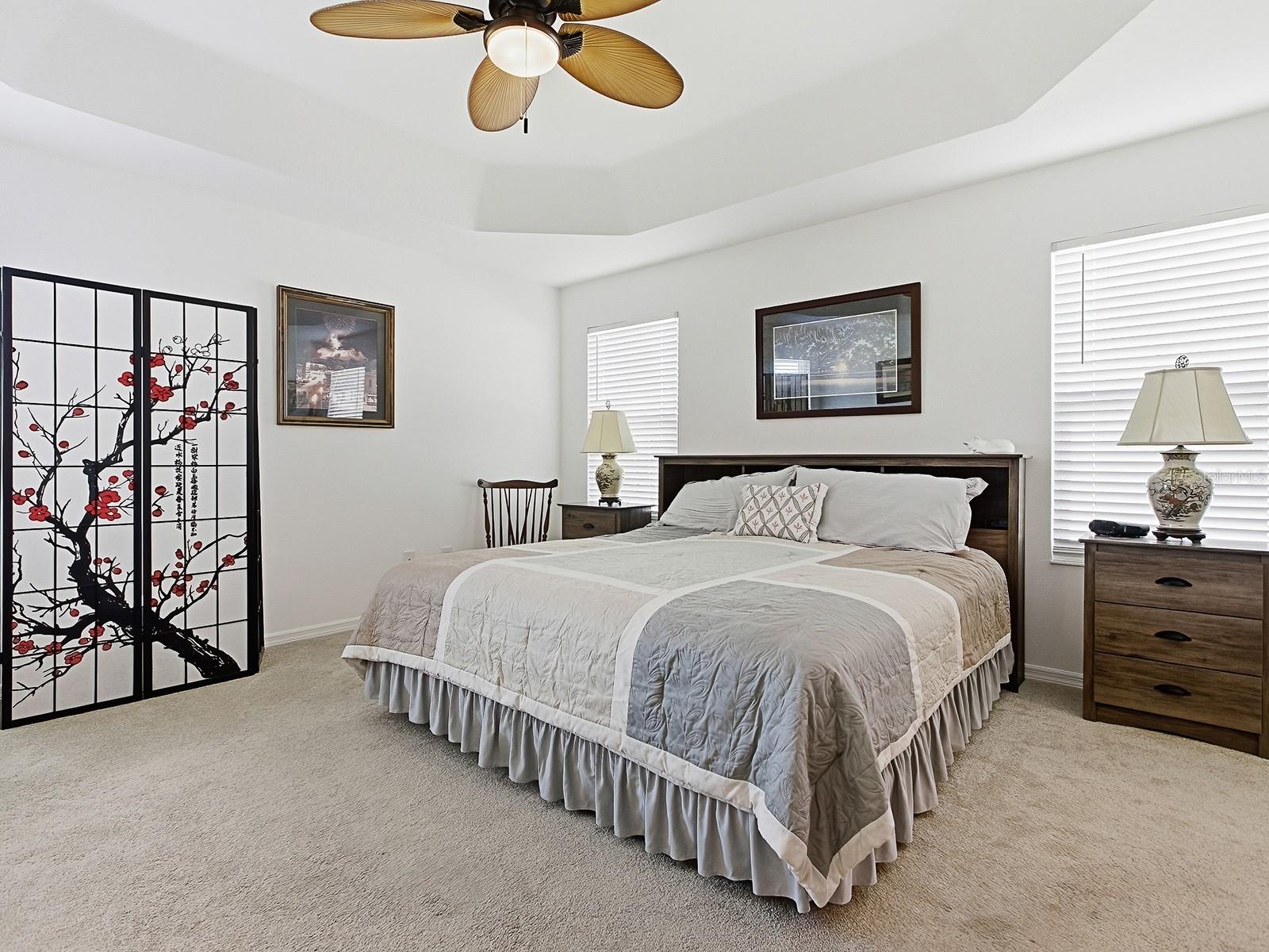 OXFORD OAKS PH ONE - Residential