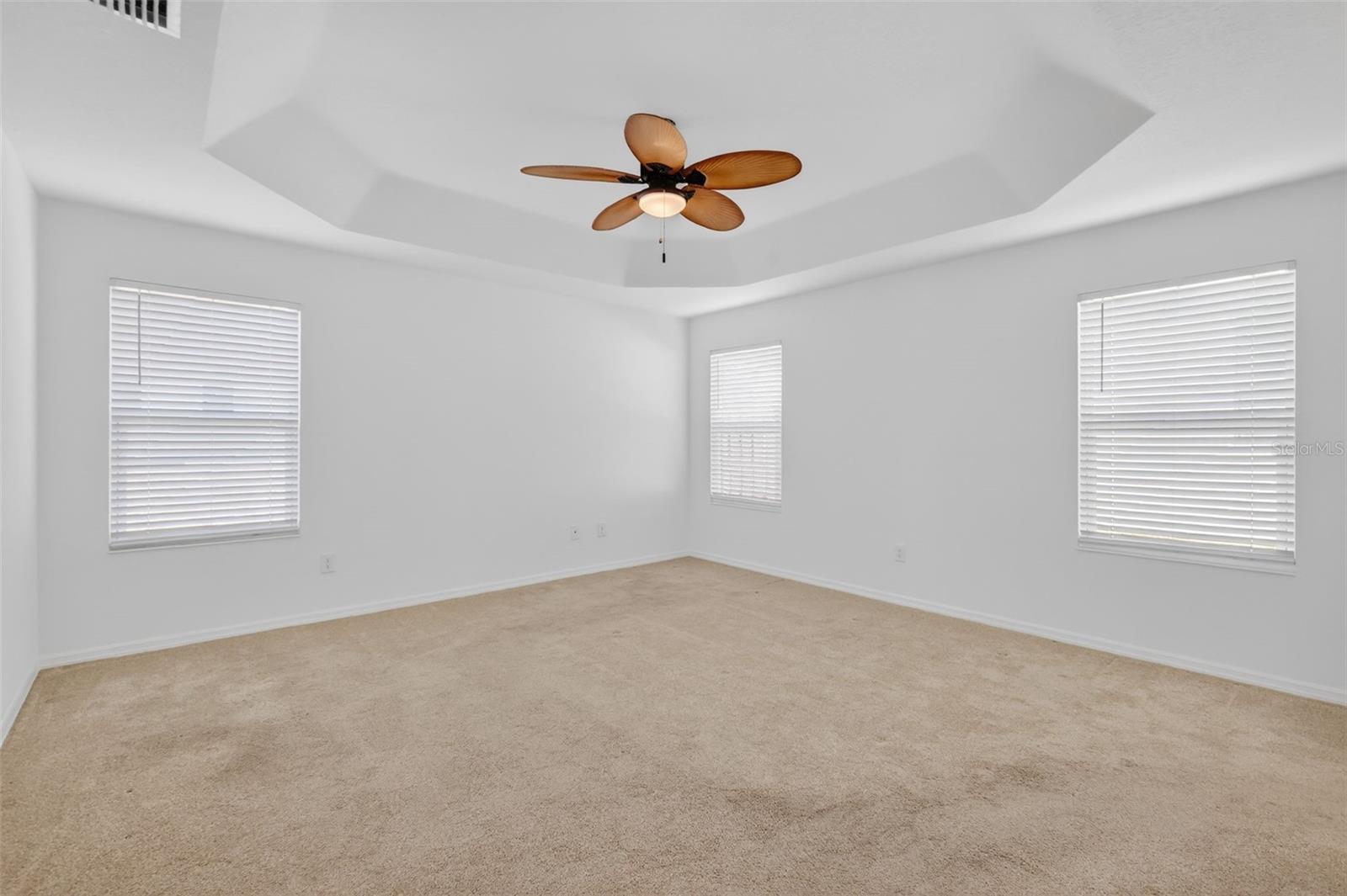 OXFORD OAKS PH ONE - Residential