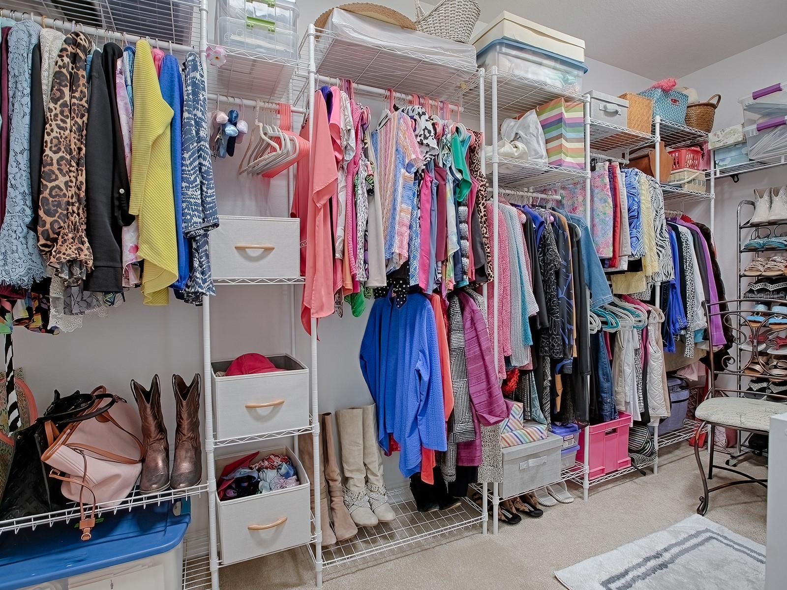 OXFORD OAKS PH ONE - Residential