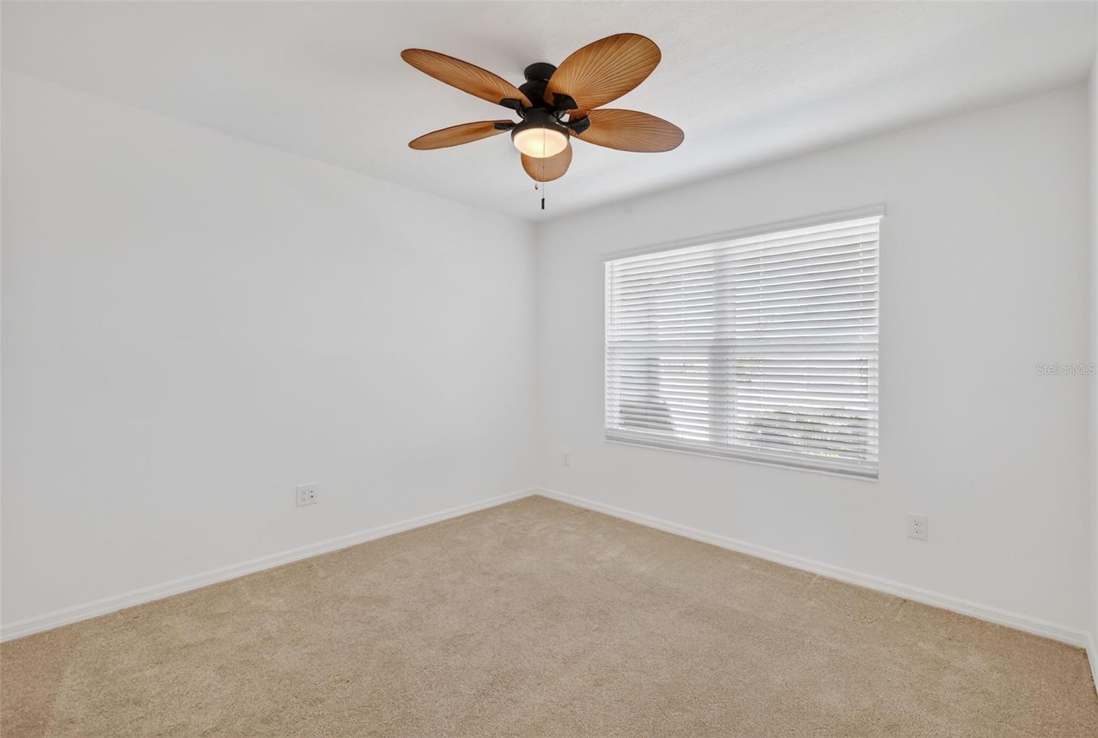 OXFORD OAKS PH ONE - Residential