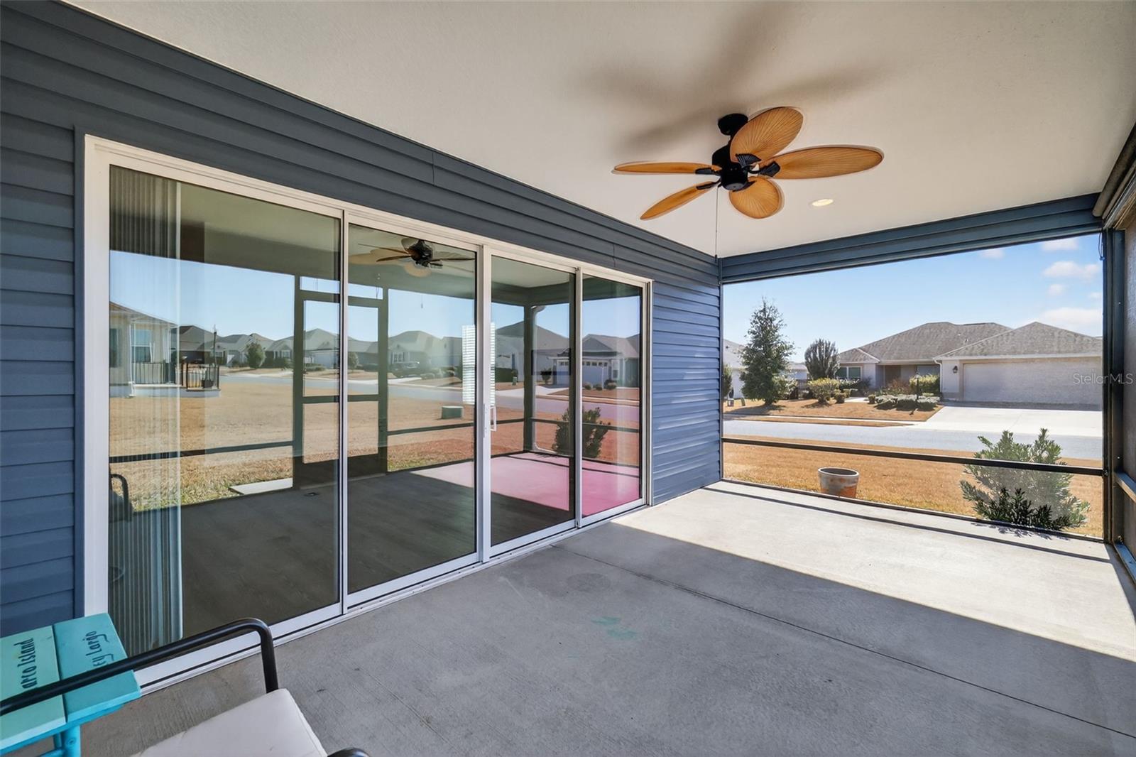 OXFORD OAKS PH ONE - Residential