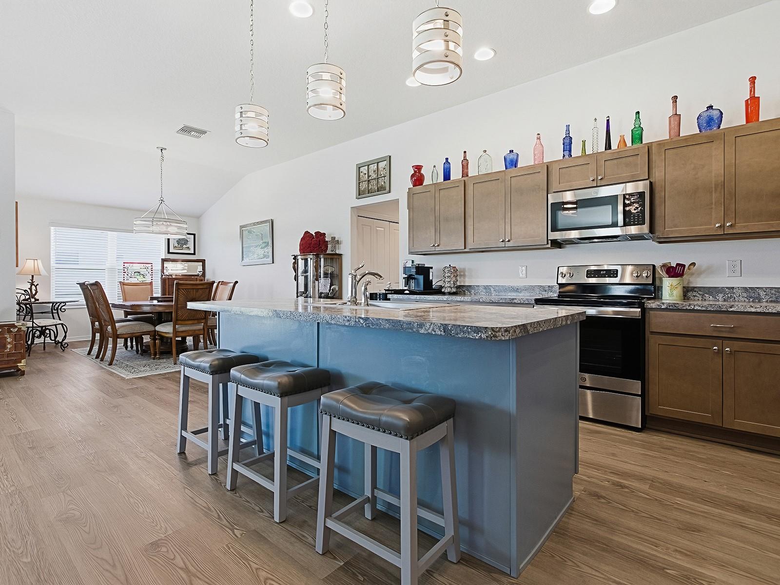 OXFORD OAKS PH ONE - Residential