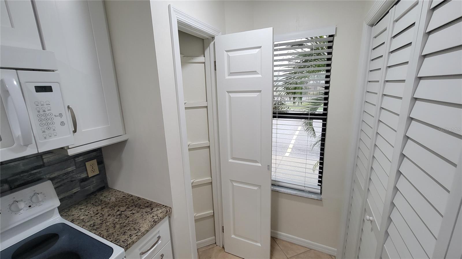 UNIT 28 HEATHERWOOD CONDO PHASE 1 PI#57412.0145/2 - Residential Lease