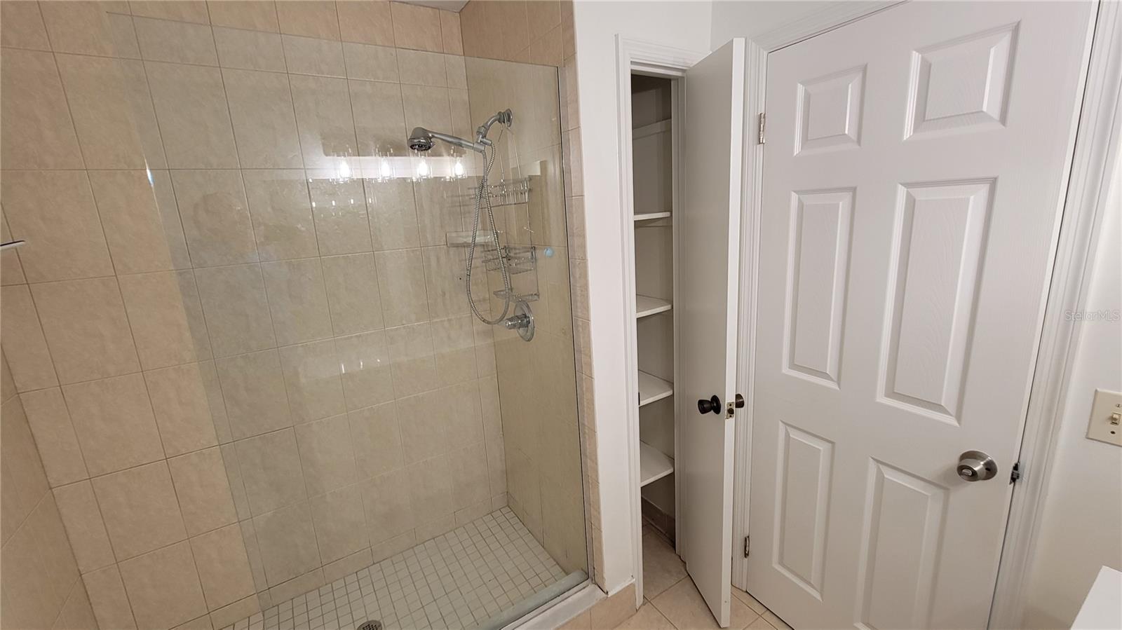 UNIT 28 HEATHERWOOD CONDO PHASE 1 PI#57412.0145/2 - Residential Lease