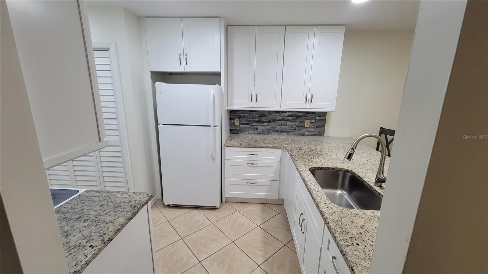 UNIT 28 HEATHERWOOD CONDO PHASE 1 PI#57412.0145/2 - Residential Lease