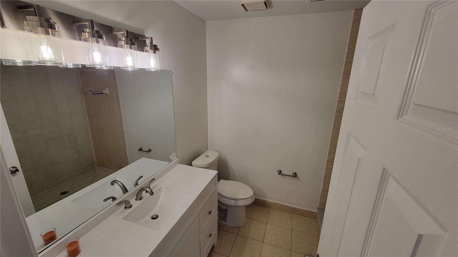 UNIT 28 HEATHERWOOD CONDO PHASE 1 PI#57412.0145/2 - Residential Lease