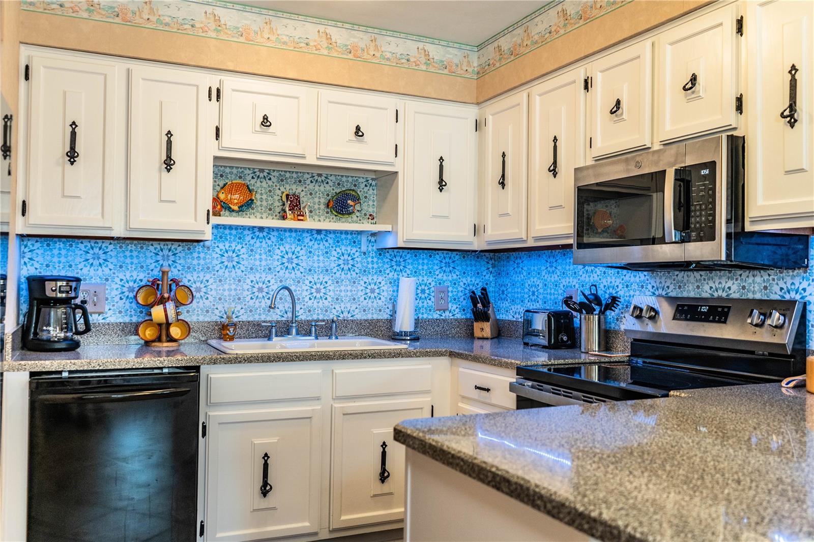 DINNER LAKE SUB - Residential