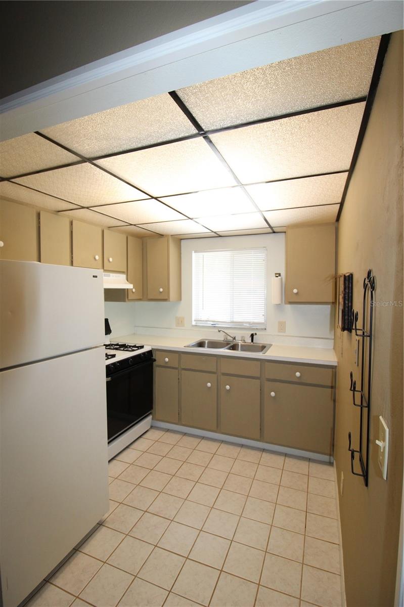 ORCHID SPGS VILL 400 SAN MIGUEL - Residential Lease