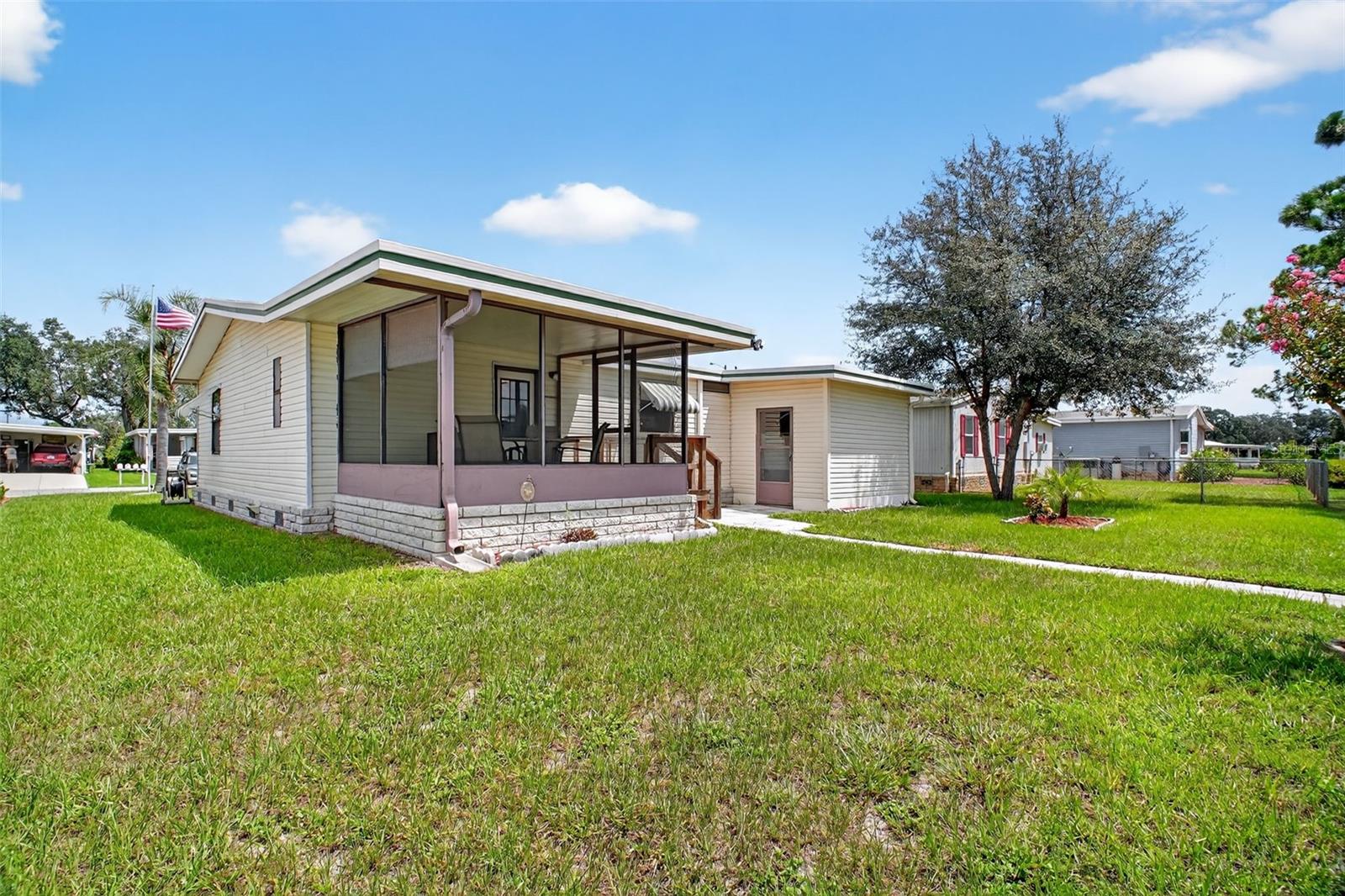 TAVARES FOX RUN MOBILE HOME - Residential