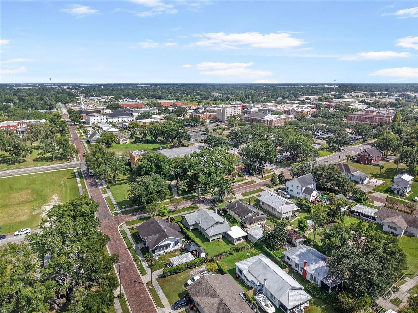 SCHOOL PARK - Residential