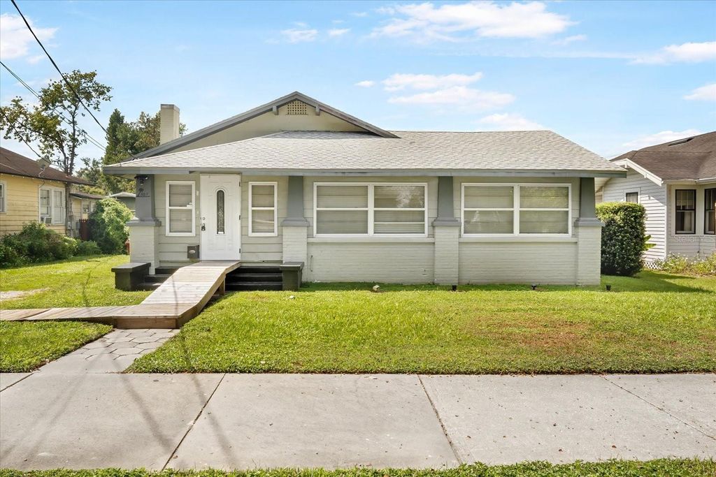 Photo of 507 N Thomas Street, Plant City, FL 33563 (MLS # TB8434364)