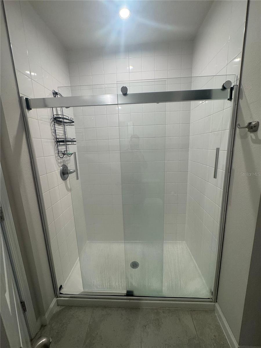 LAKES/LUCERNE PARK PH 6 - Residential Lease