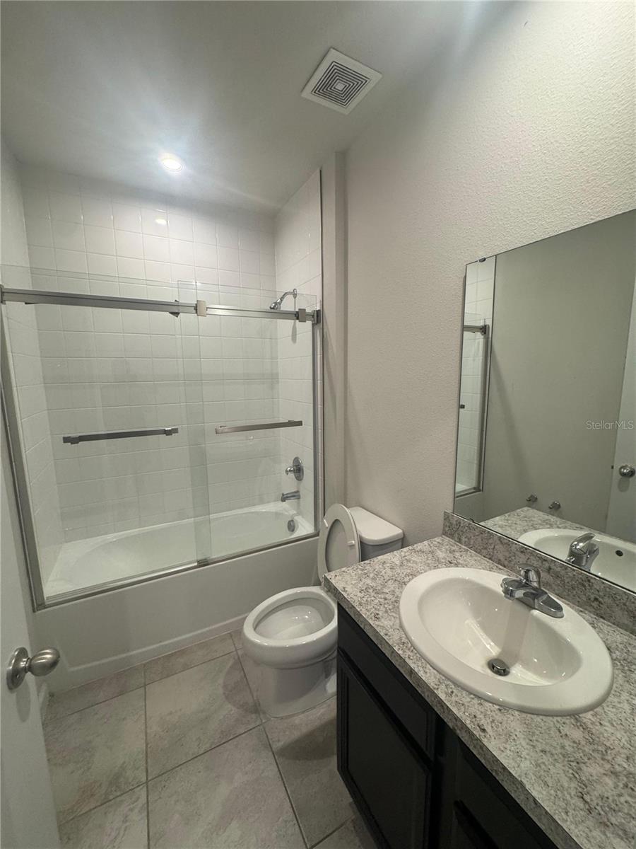 LAKES/LUCERNE PARK PH 6 - Residential Lease