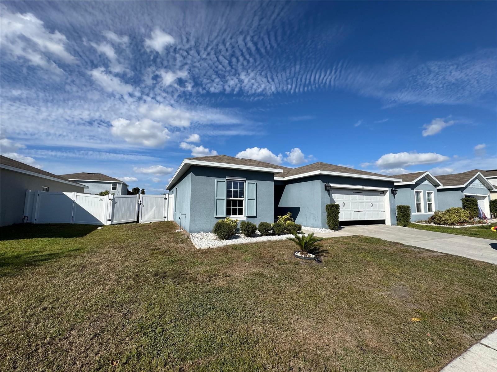 LAKES/LUCERNE PARK PH 6 - Residential Lease