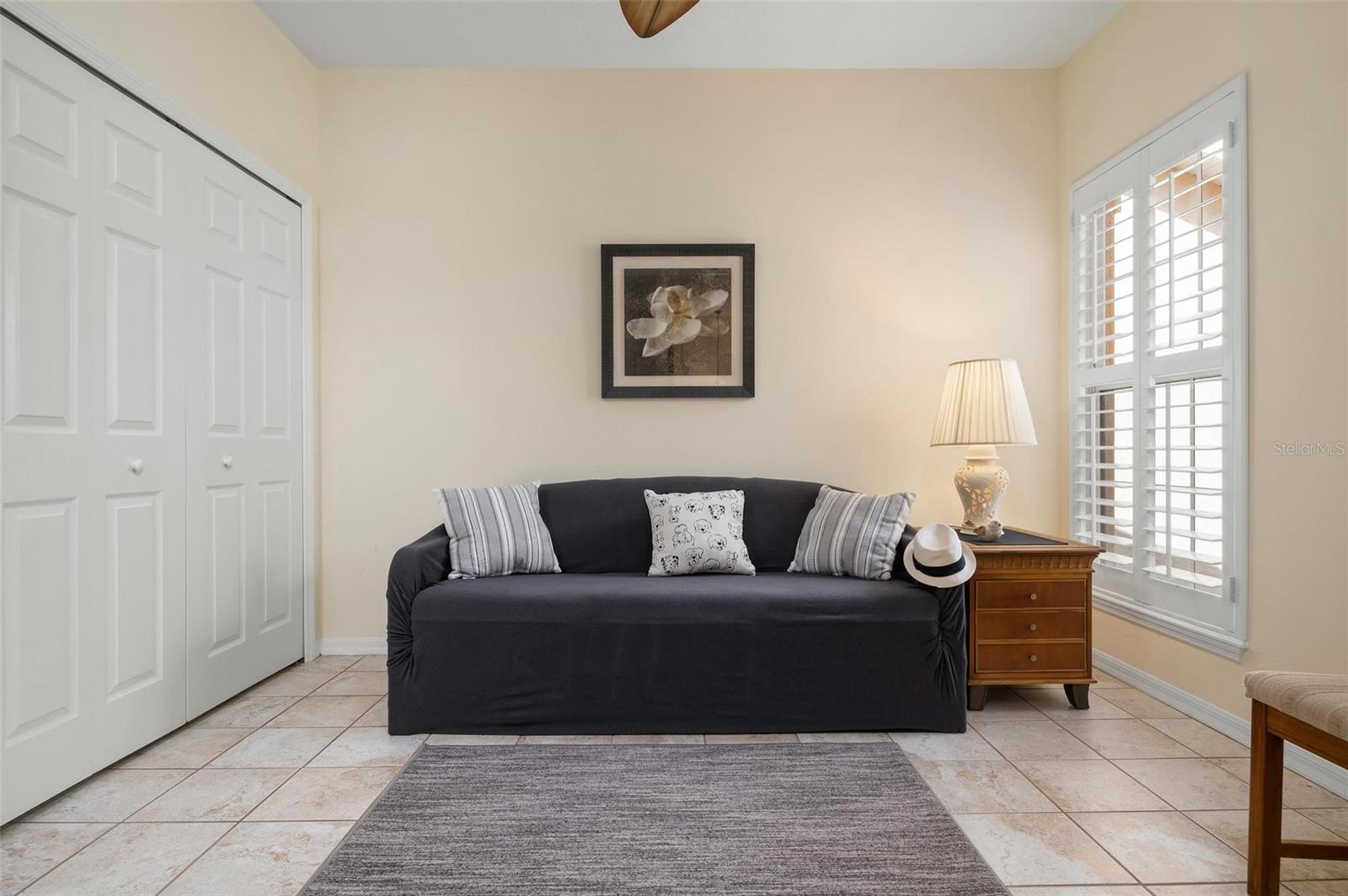 PALMER SQUARE WEST0 - Residential