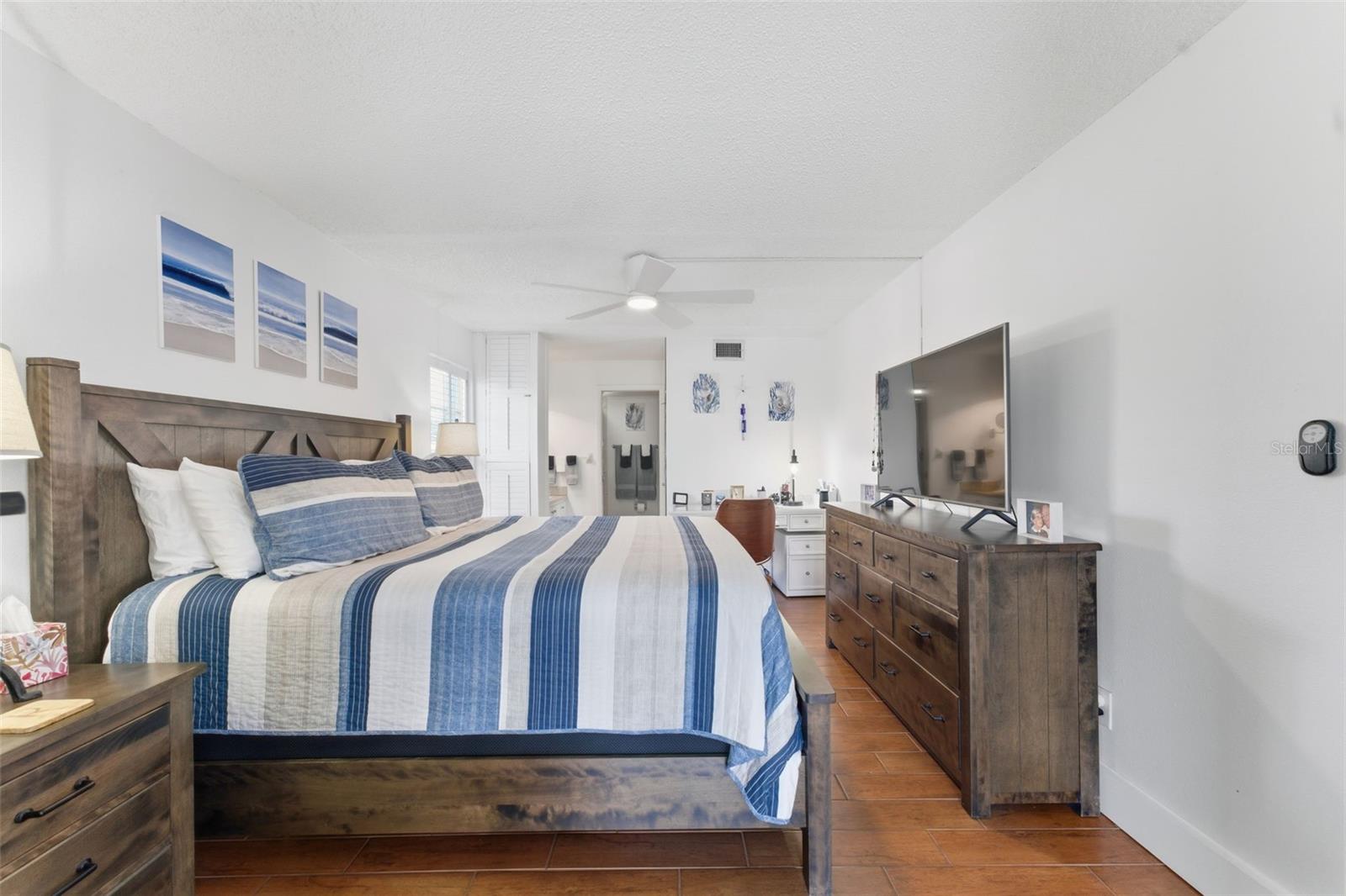 RAVEN COVE CONDO - Residential