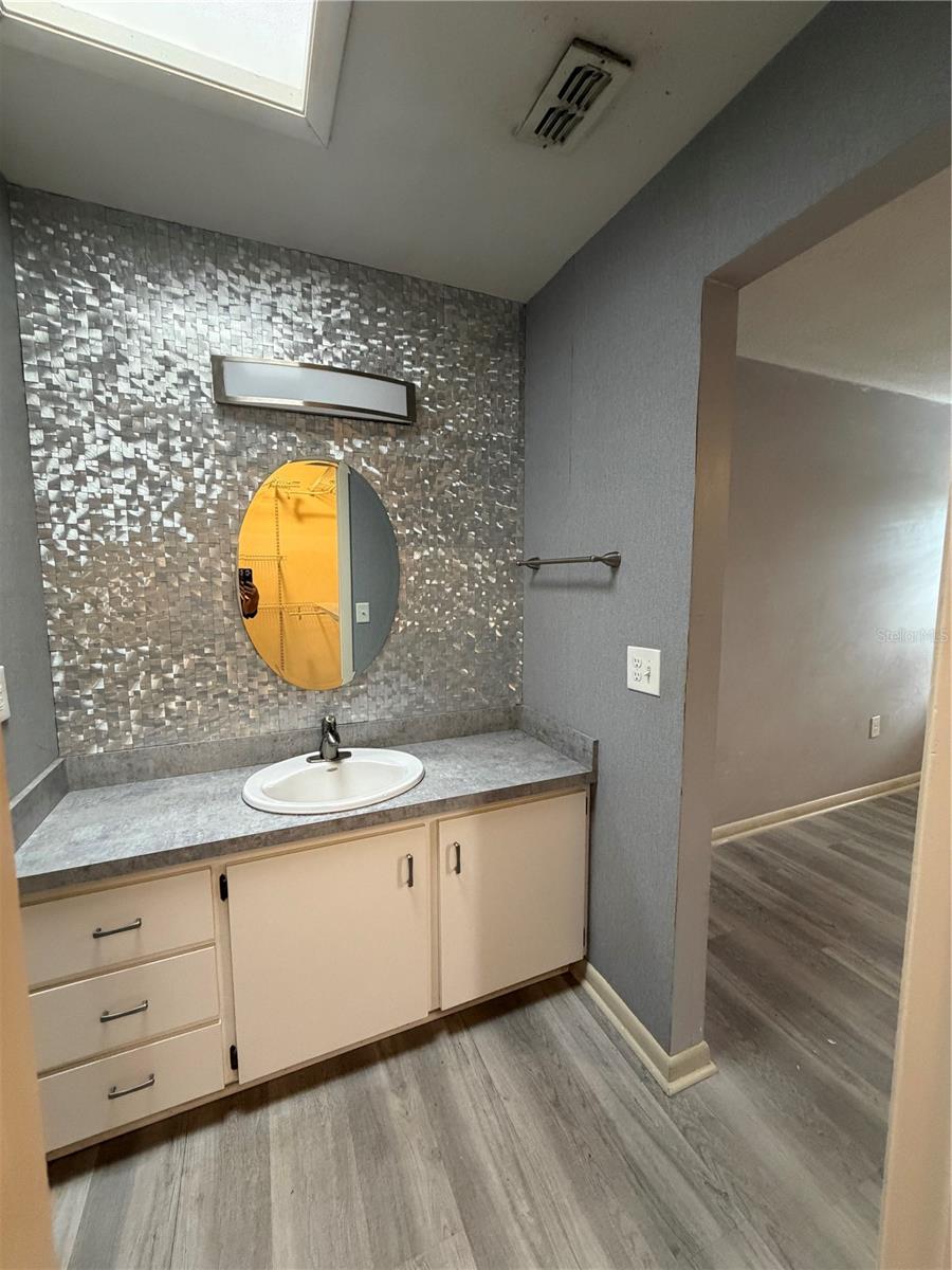 LAKE DEXTER MOORINGS - Residential