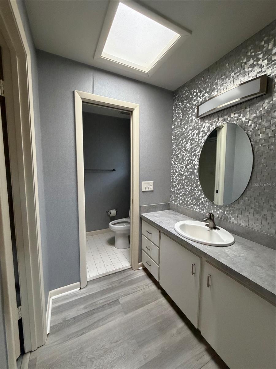 LAKE DEXTER MOORINGS - Residential