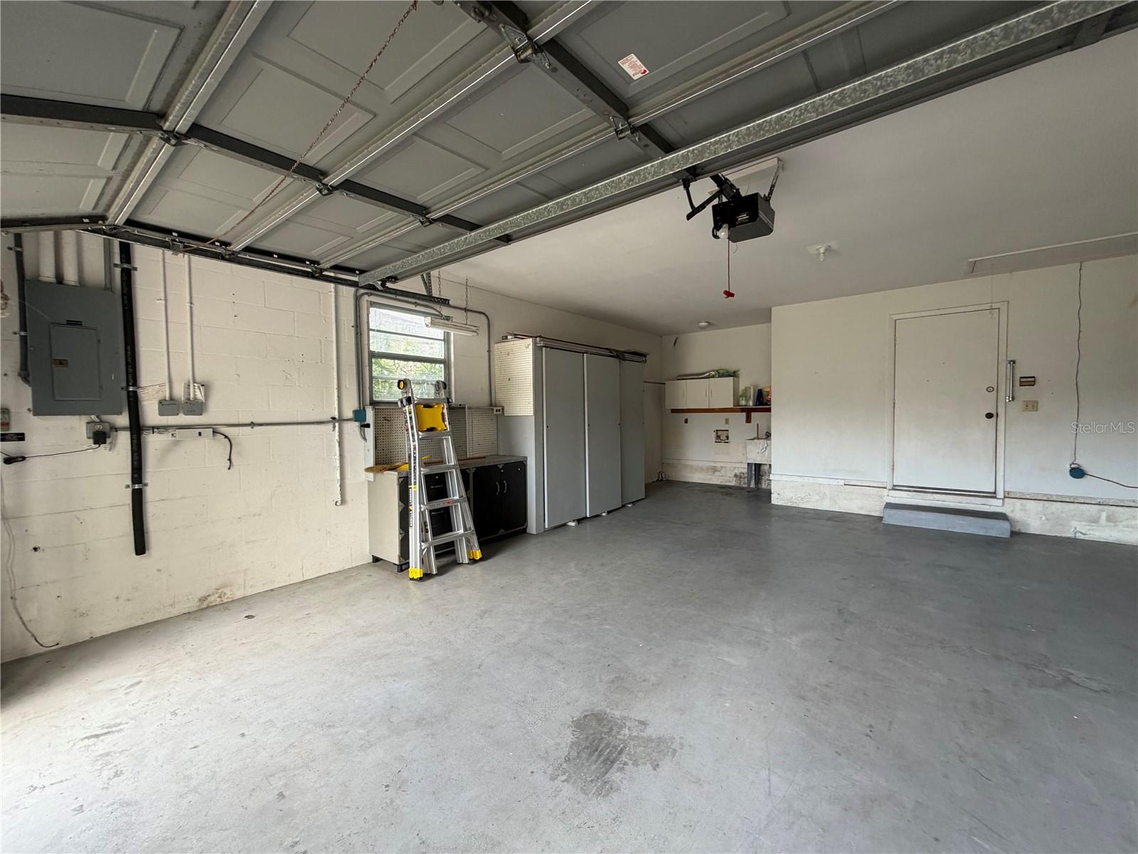 LAKE DEXTER MOORINGS - Residential