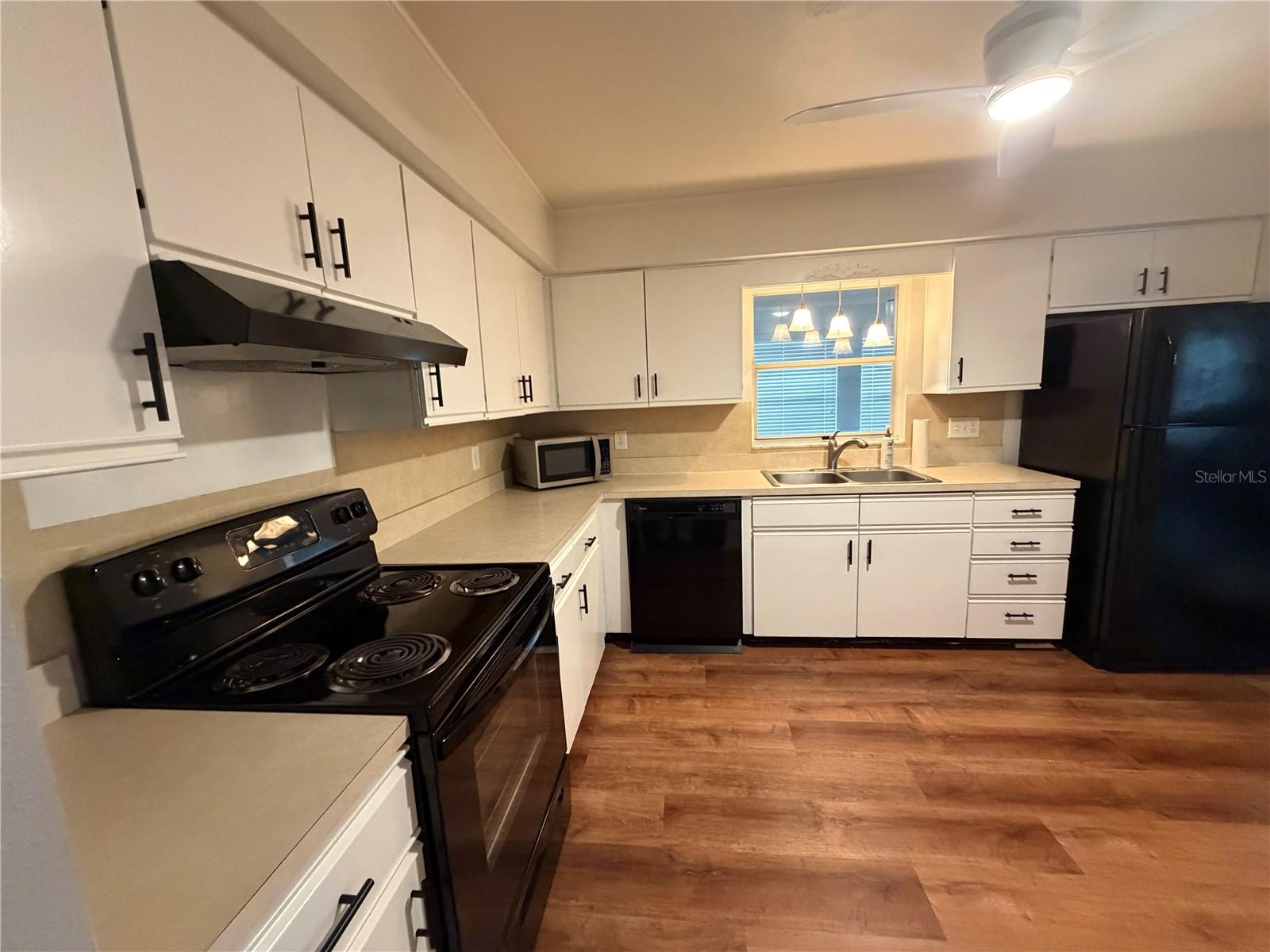 LAKE DEXTER MOORINGS - Residential