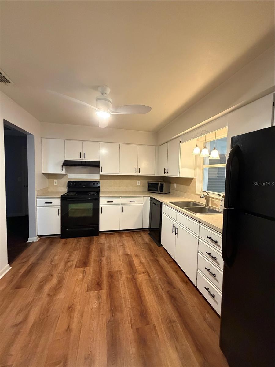 LAKE DEXTER MOORINGS - Residential