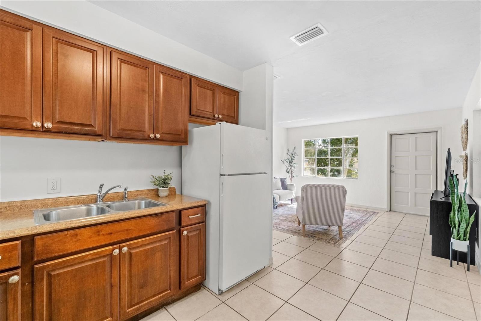 BAYOU HEIGHTS HANLONS - Residential