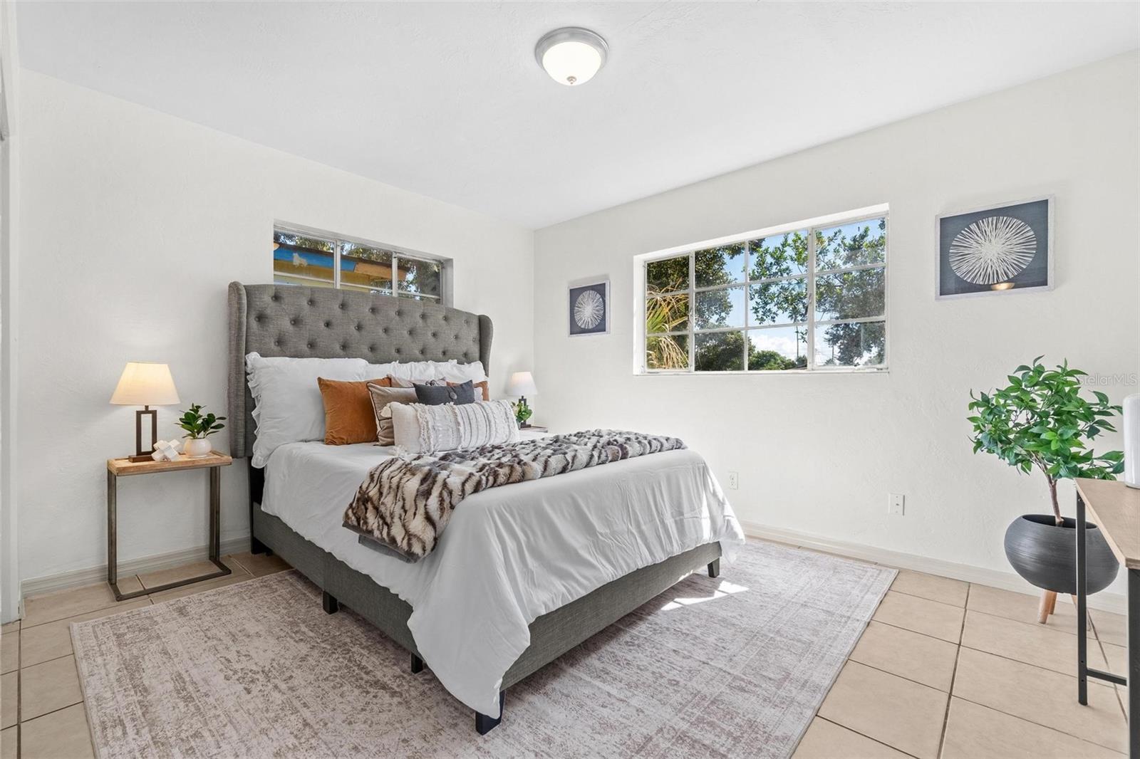 BAYOU HEIGHTS HANLONS - Residential