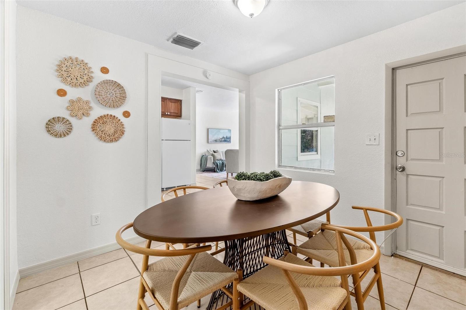 BAYOU HEIGHTS HANLONS - Residential