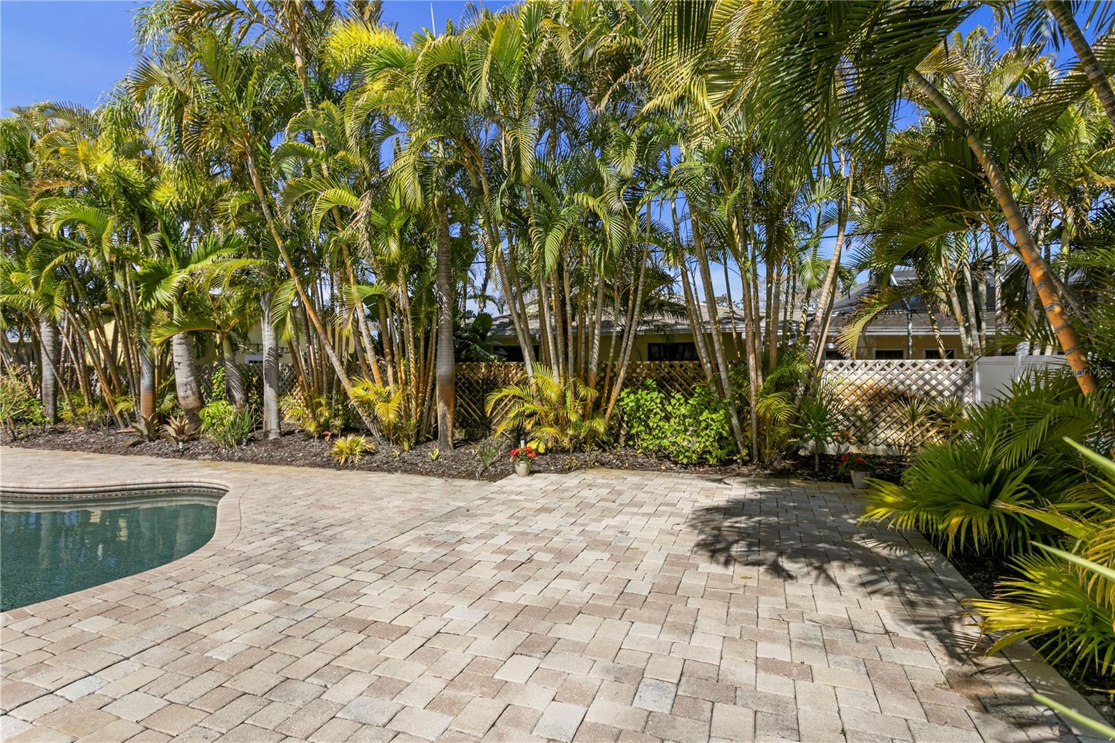 PASADENA GOLF CLUB ESTATES SEC 4 - Residential