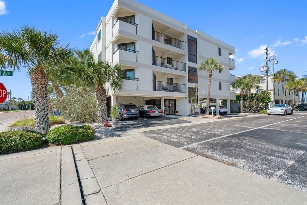 Photo of 2112 Gulf Boulevard #4B, Indian Rocks Beach, FL 33785 (MLS # TB8550416)