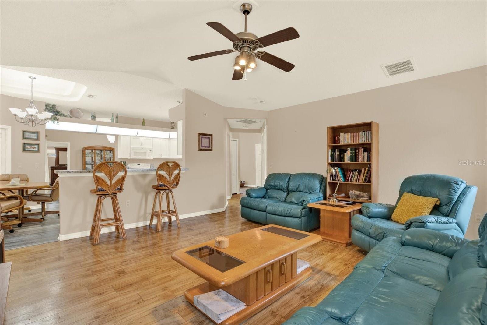 ROYAL HIGHLANDS - Residential