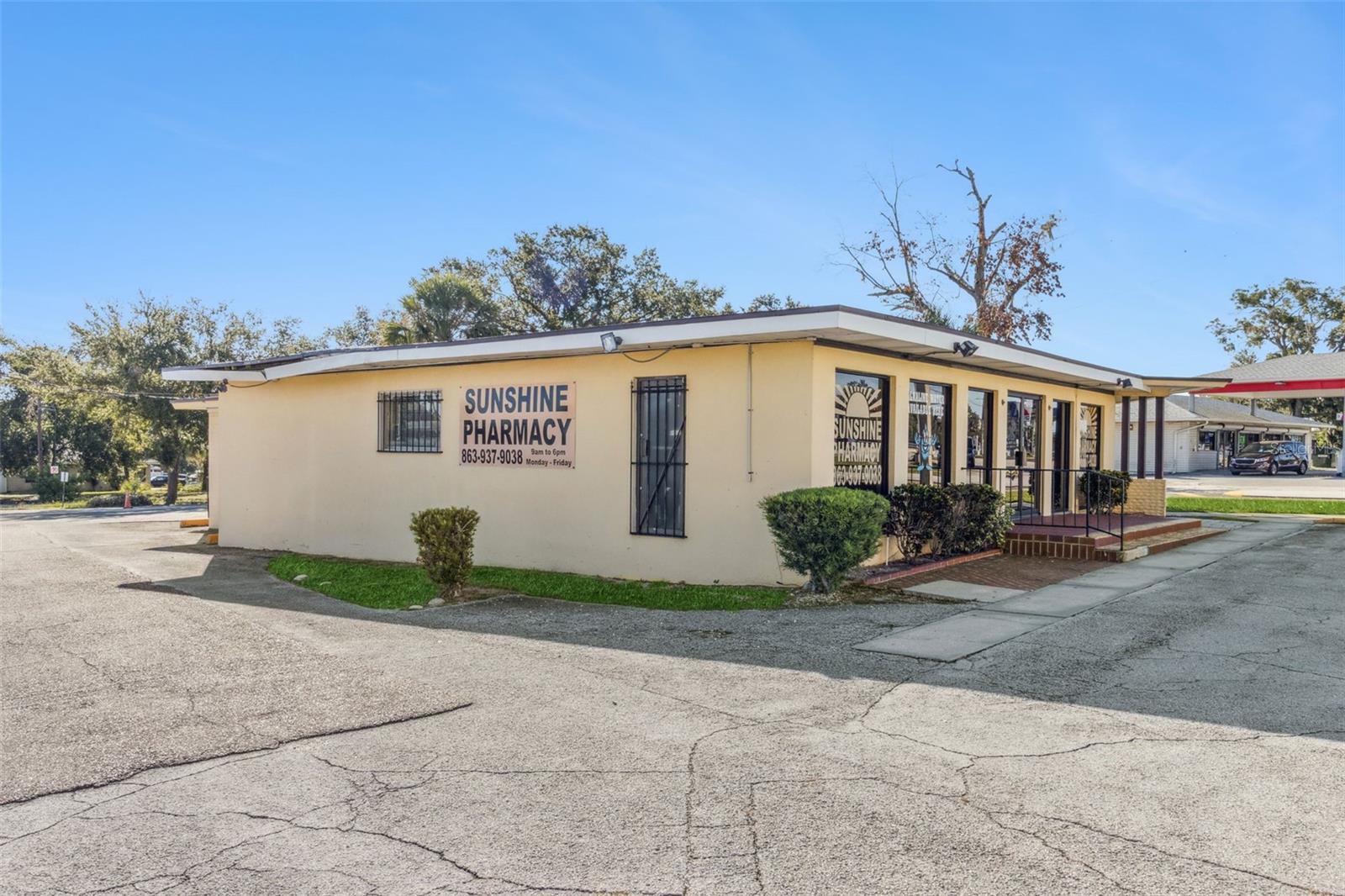 1231 LAKELAND HILLS BOULEVARD