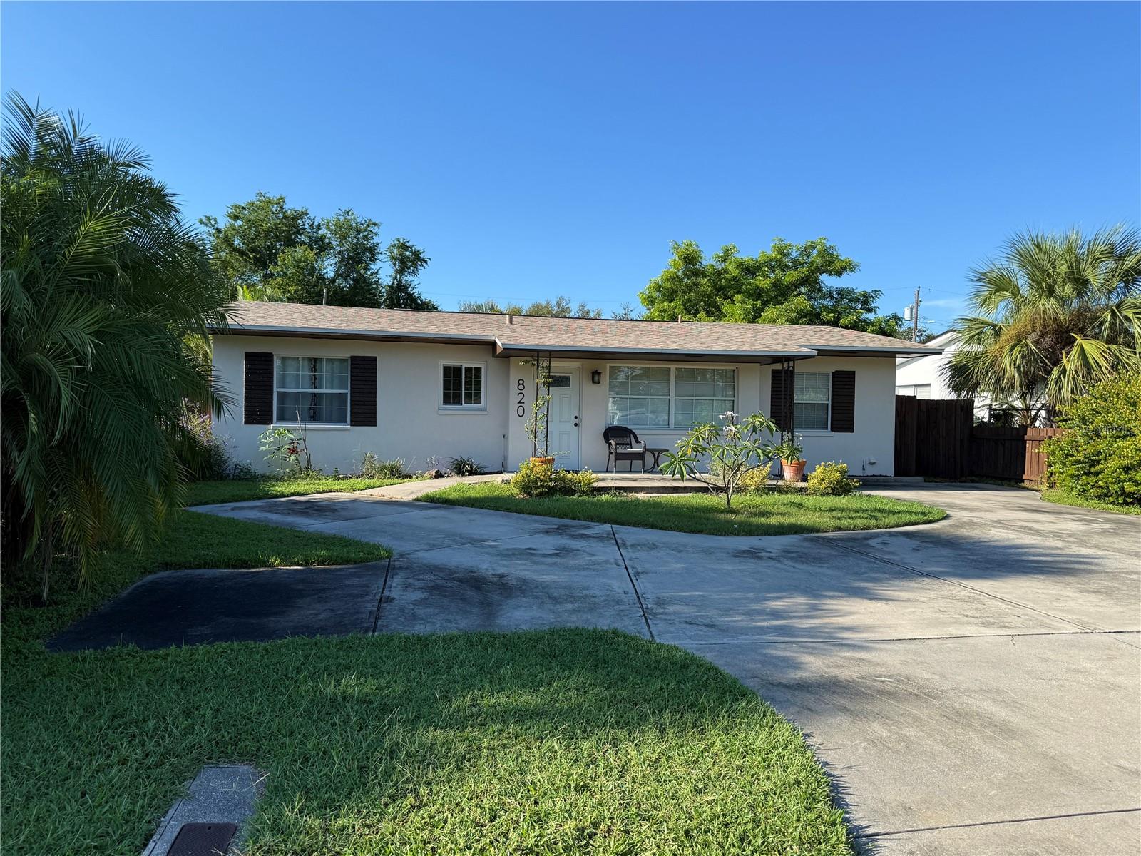 Great location for this 2 or 3 bedroom ranch style home on a huge lot! Home is updated with new kitchen cabinets and more. Spacious family room with French doors leading to a huge fenced in back yard. Seller is motivated and home is being sold AS IS. Newer roof so no leaks, and the AC is working great! Big back yard for all the gardening or boat storage and toys! The alley is big with large gate to enter the back yard.