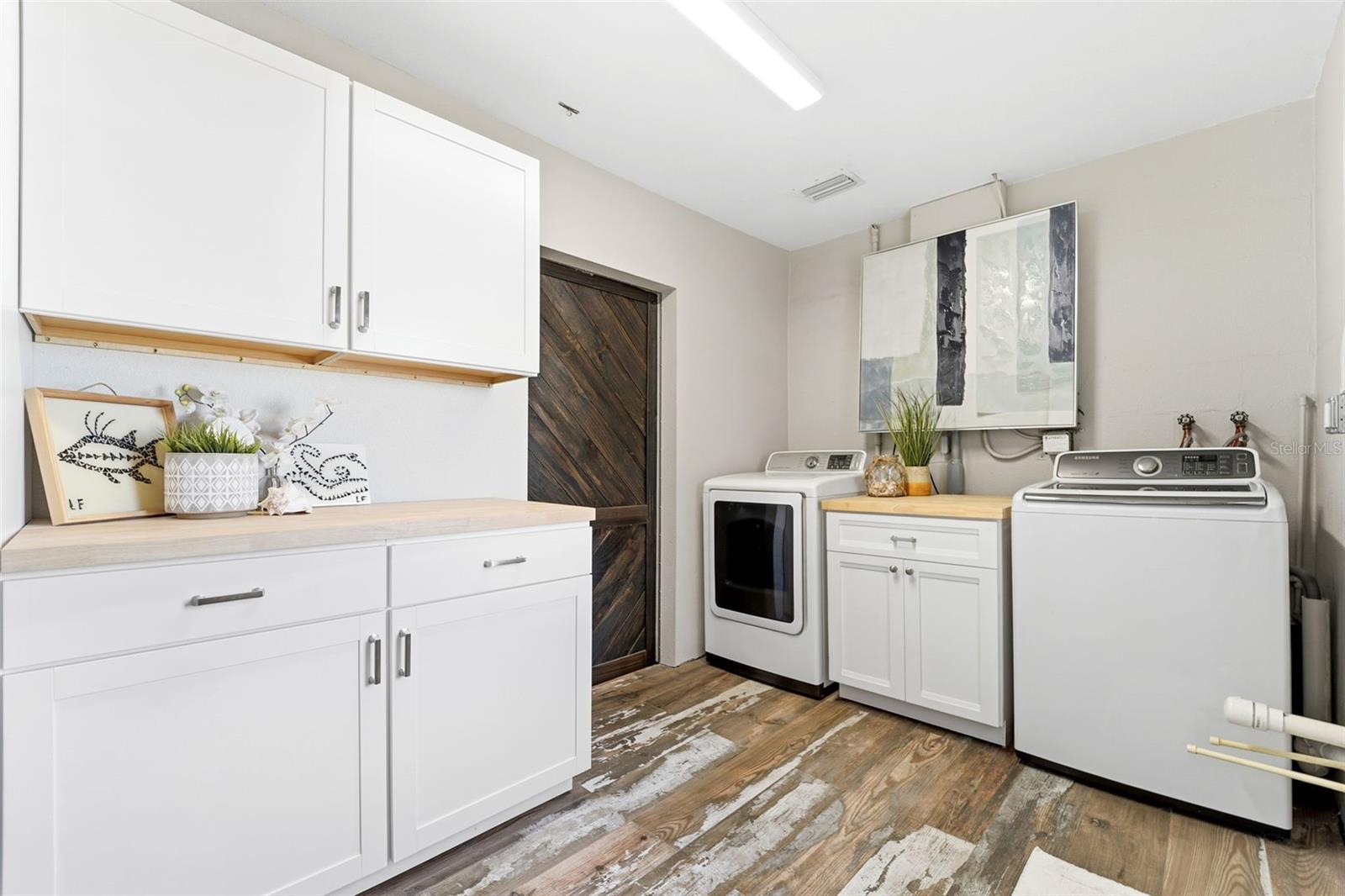 FLORAL GARDENS - Residential