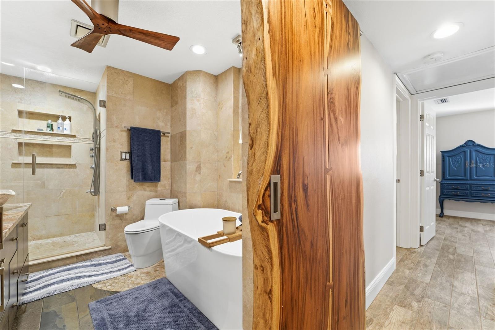 FLORAL GARDENS - Residential