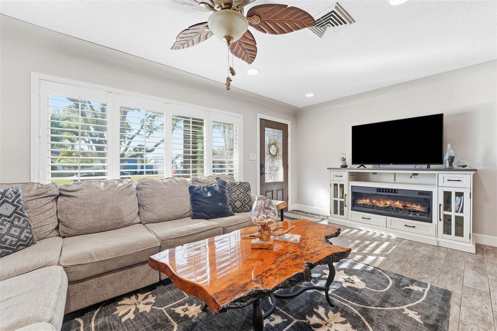 FLORAL GARDENS - Residential