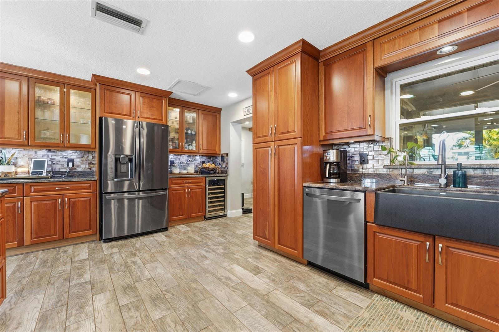 FLORAL GARDENS - Residential