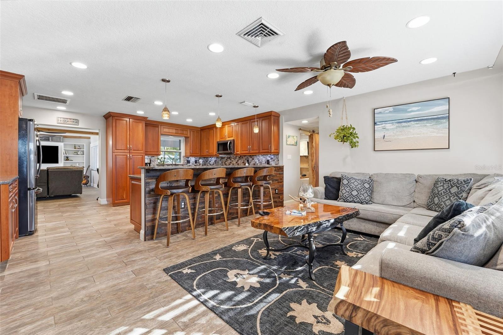 FLORAL GARDENS - Residential