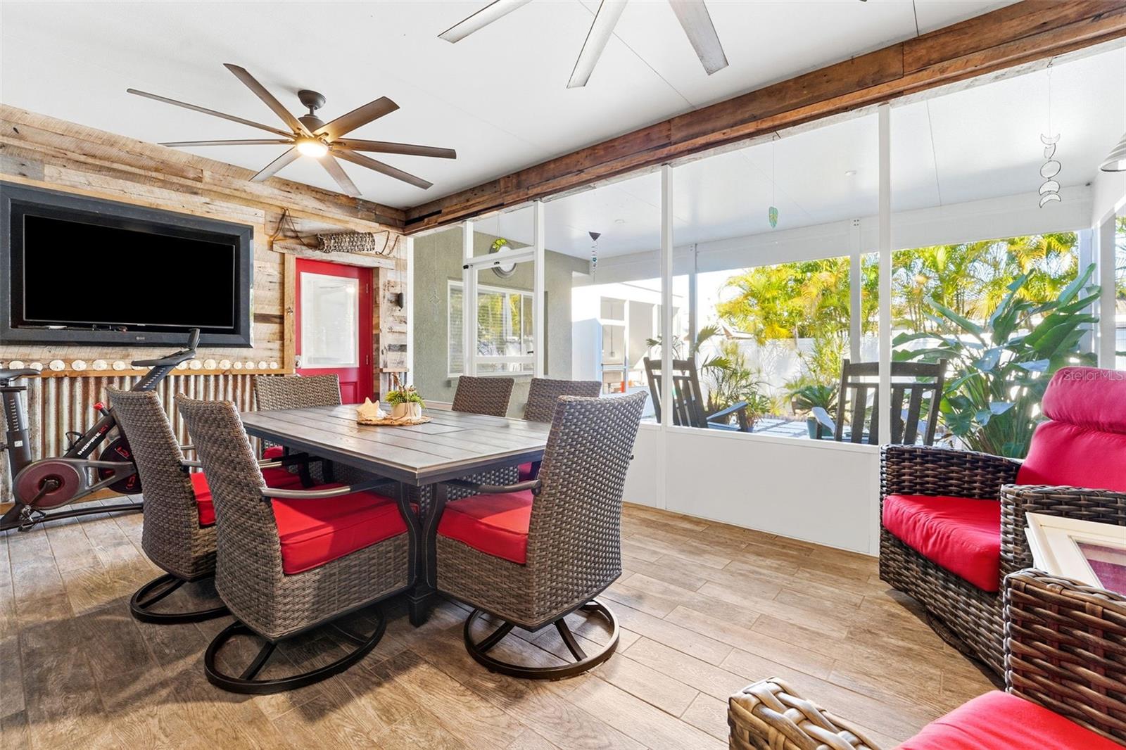 FLORAL GARDENS - Residential