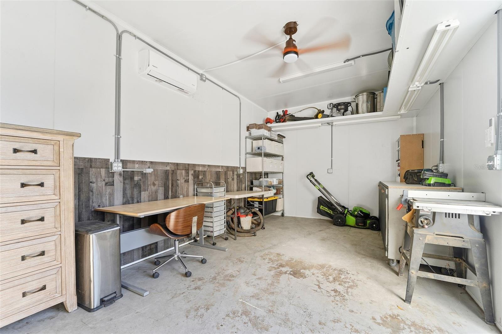 FLORAL GARDENS - Residential