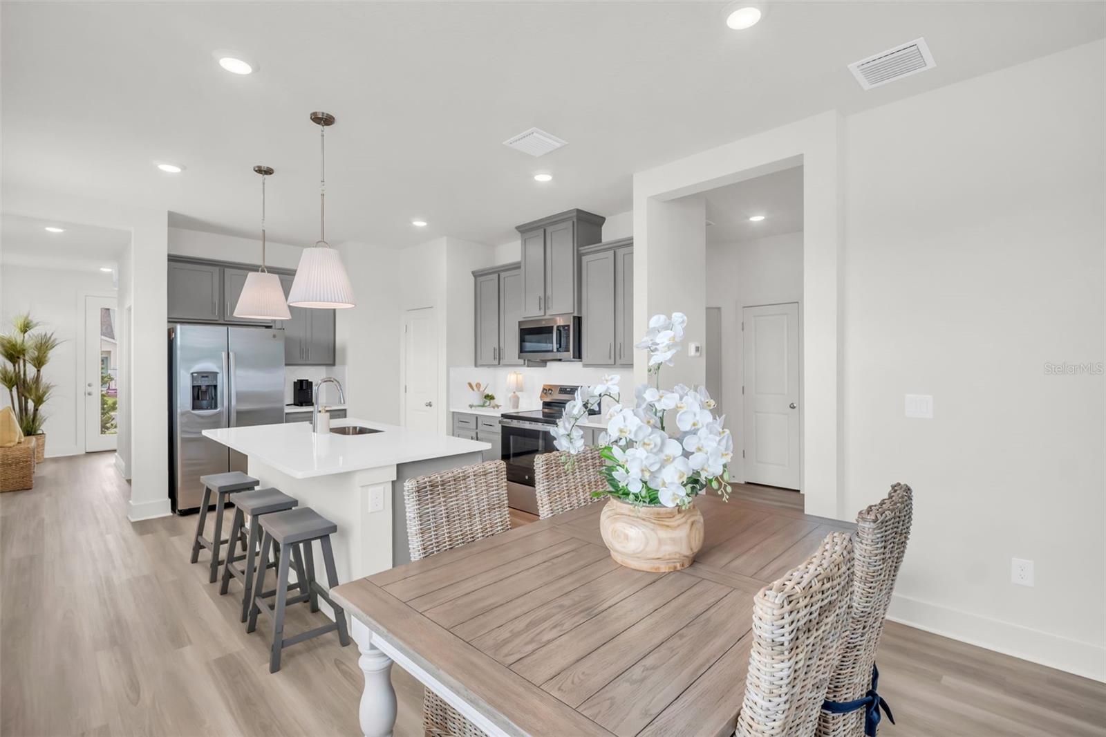 EMERALD FIELDS - Residential