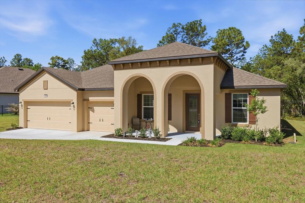 Photo of 7 Bells Of Ireland Court, Homosassa, FL 34446 (MLS # OM723928)