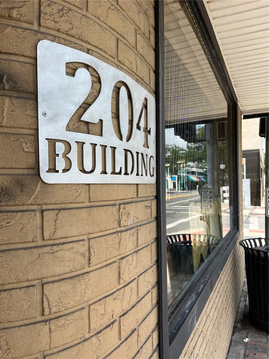 GAINESVILLE BRUSH ADD TO- - Commercial Lease