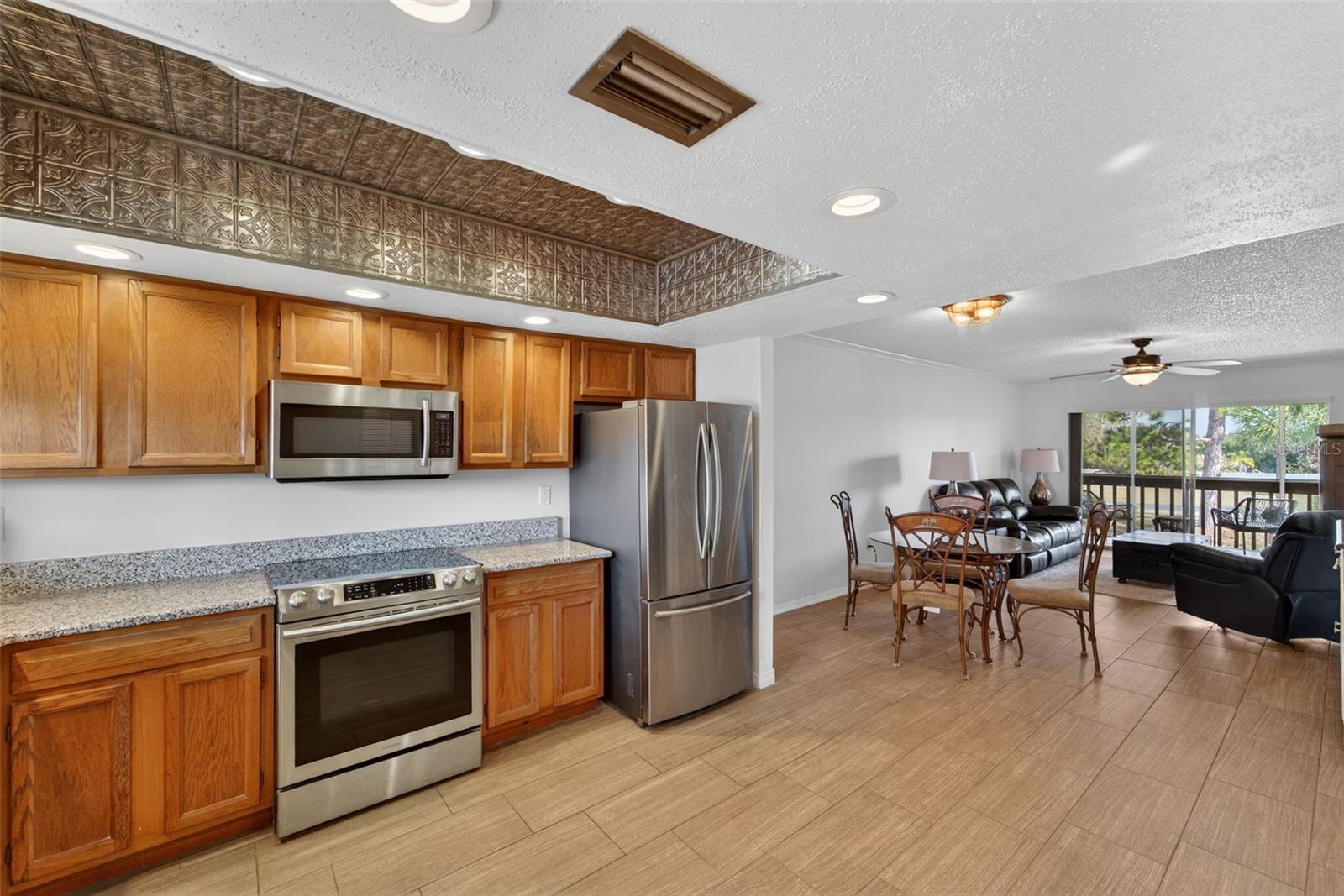 6699 SAN CASA DRIVE L4