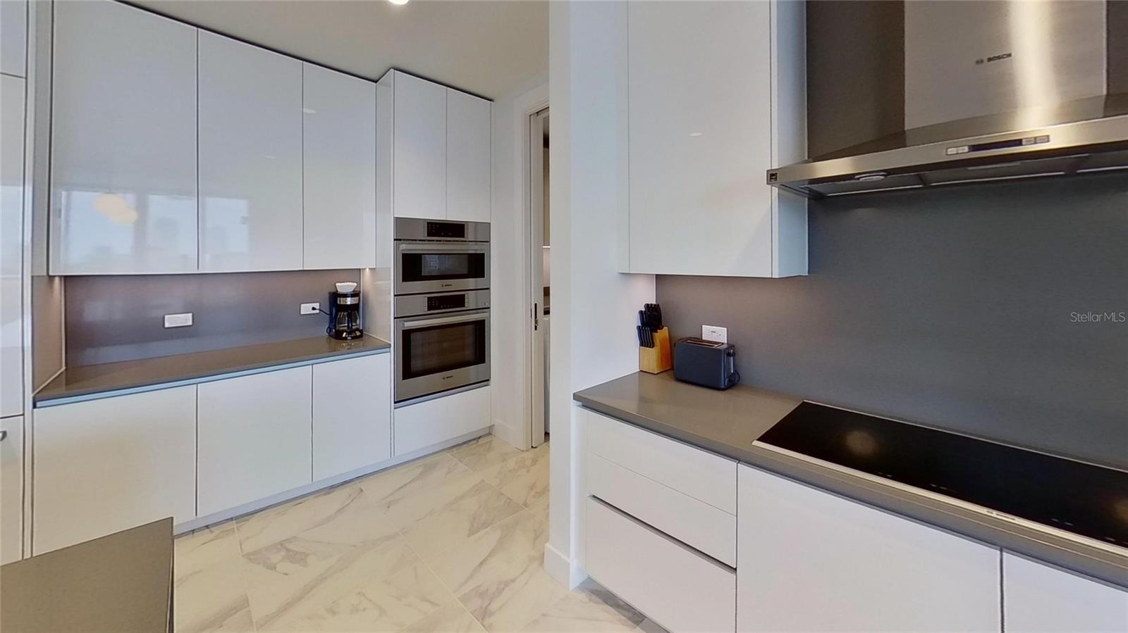 REFLECTION ST PETE - Residential Lease