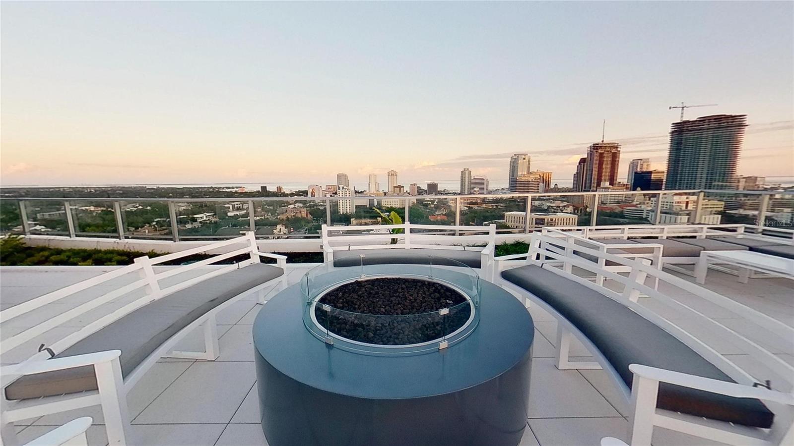 REFLECTION ST PETE - Residential Lease